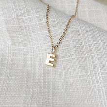 Load image into Gallery viewer, Tiny Initial E Pendant Charm Necklace in Solid 14k Gold