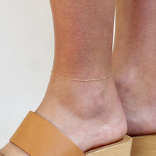 Load image into Gallery viewer, Simple + Dainty Gold Chain Anklet