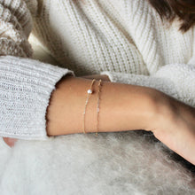 Load image into Gallery viewer, Pearl and 14k Gold Chain Bracelet Set