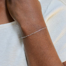 Load image into Gallery viewer, White Gold Modern Cable Chain Bracelet