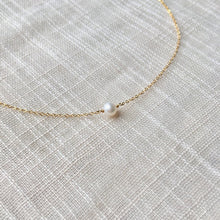 Load image into Gallery viewer, Simple Centered Pearl Necklace on 14k Gold Chain