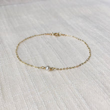 Load image into Gallery viewer, Pearl and 14k Gold Chain Bracelet Set
