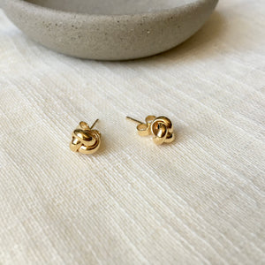 Love Knot Earrings in Yellow Gold