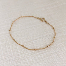 Load image into Gallery viewer, Feminine Chain Bracelet
