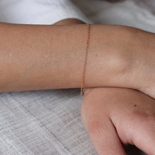 Load image into Gallery viewer, Simple 14k Rose Gold Cable Chain Bracelet
