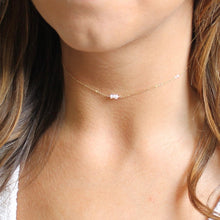 Load image into Gallery viewer, Freshwater Pearl Choker in Solid Gold
