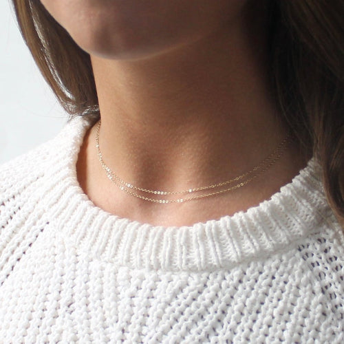 Dainty short chain necklace