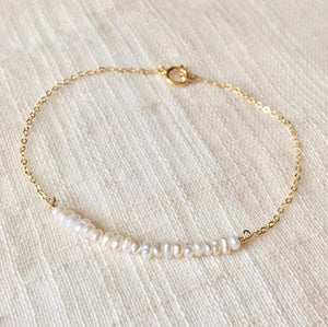 Freshwater pearl dainty chain bracelet