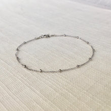 Load image into Gallery viewer, Dainty Bead Chain Bracelet in White Gold
